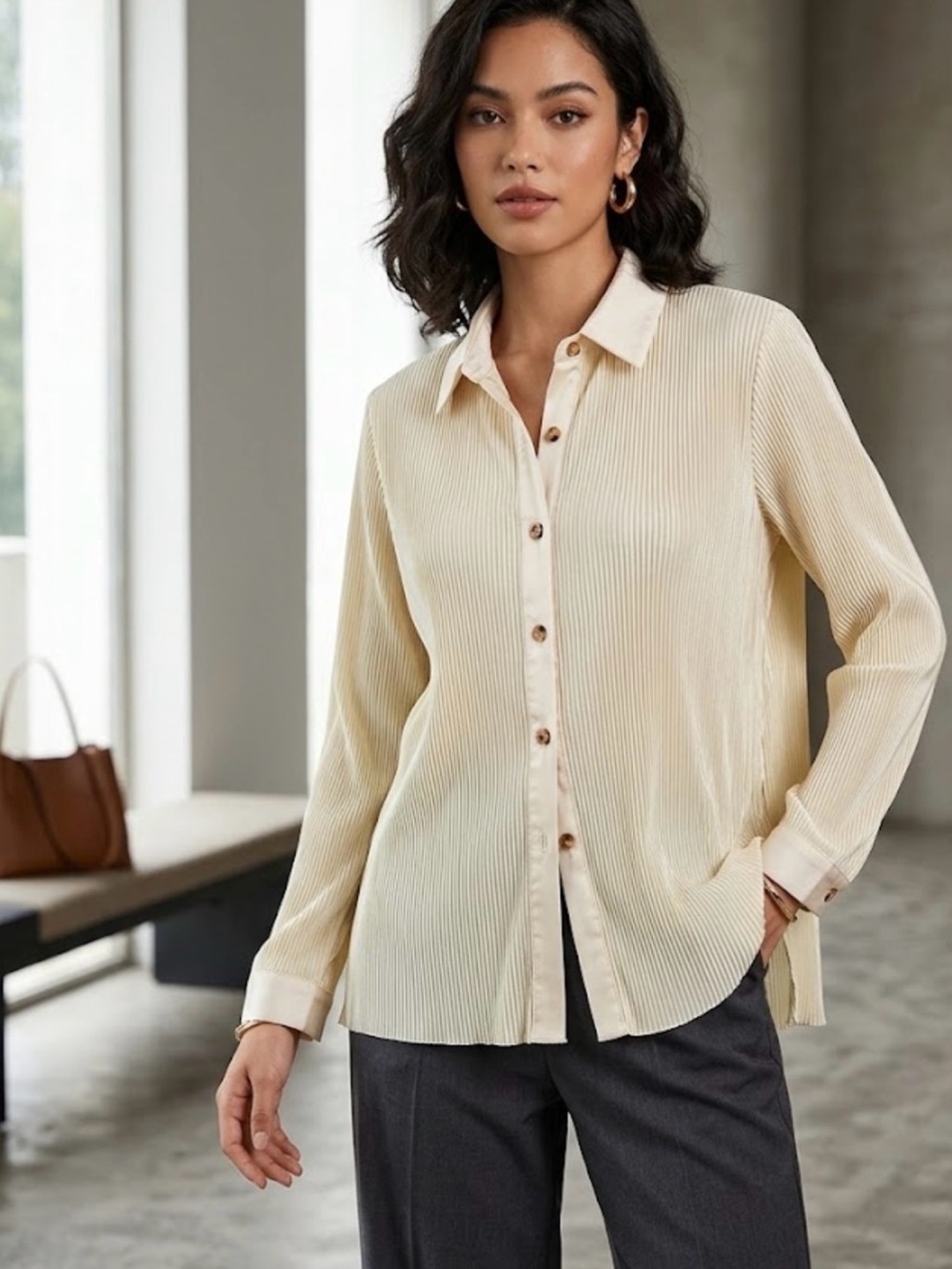 Nikka Richie Elegant Cream Button-Front Ribbed Blouse